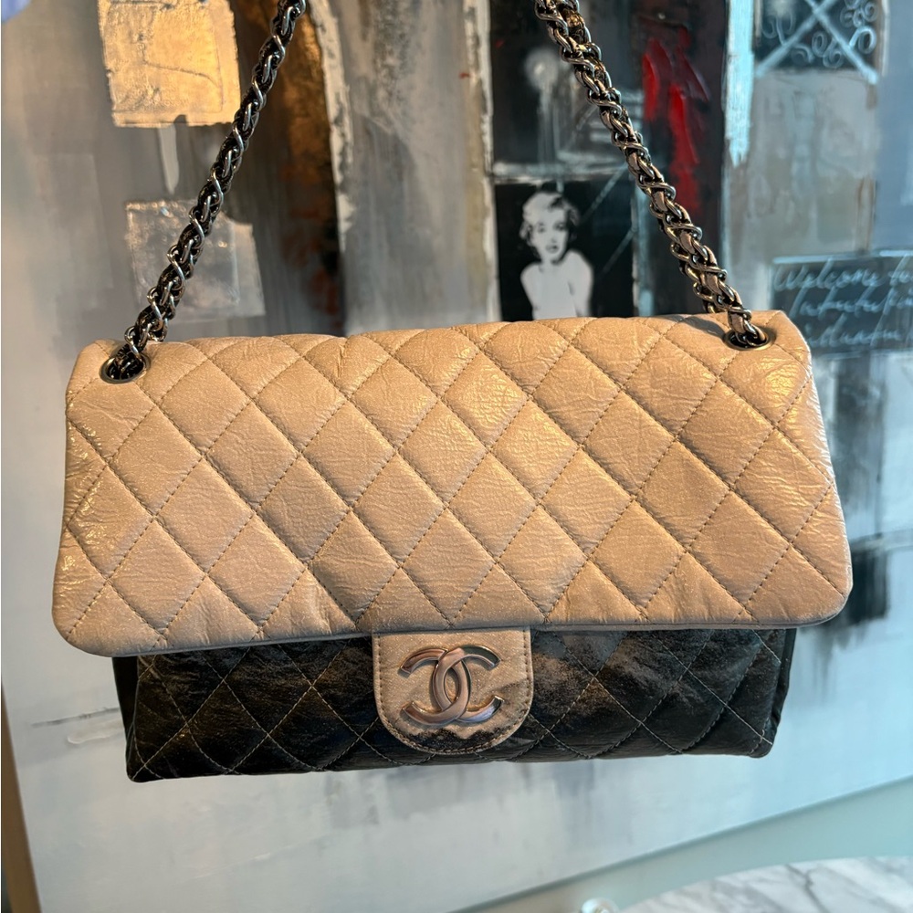 Chic Two-Tone Quilted Chanel bag